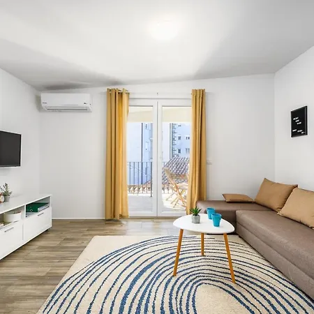 Center House With Apartment Umag