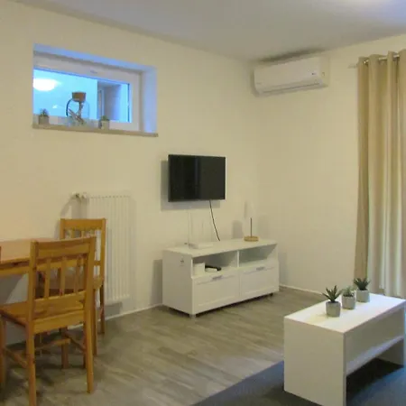 Center House With Apartamento *