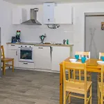 Center House With Apartmán Umag